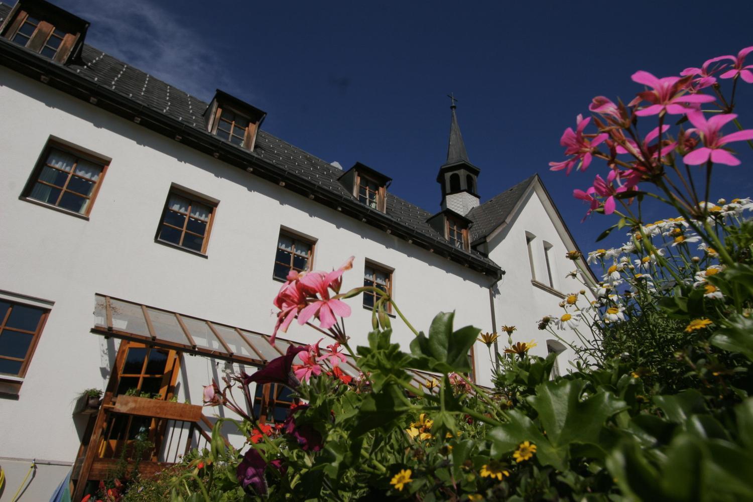 Seminar- Und Gaestehaus Im Kloster Безау Экстерьер фото