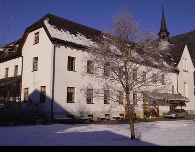 Seminar- Und Gaestehaus Im Kloster Безау Экстерьер фото